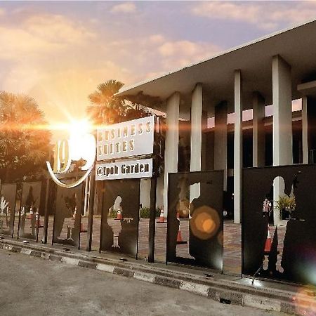 1969 Business Suites @ Ipoh Garden Exterior foto
